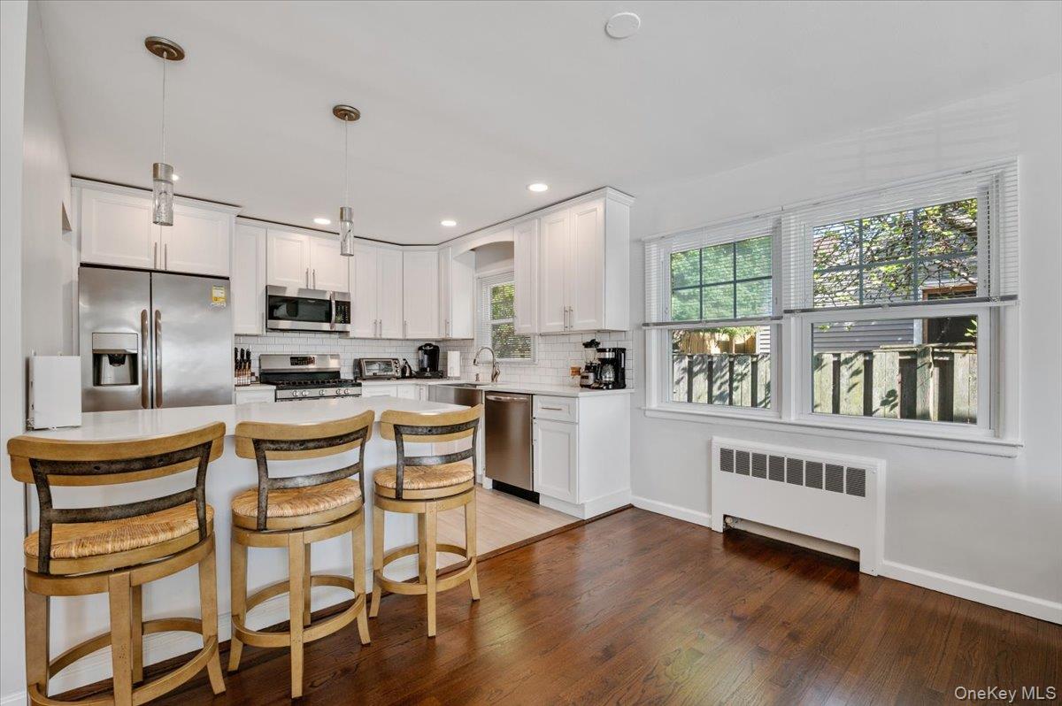 Long Beach, New York 11561, United States, 4 Bedrooms Bedrooms, ,3 BathroomsBathrooms,Residential,Active,197808