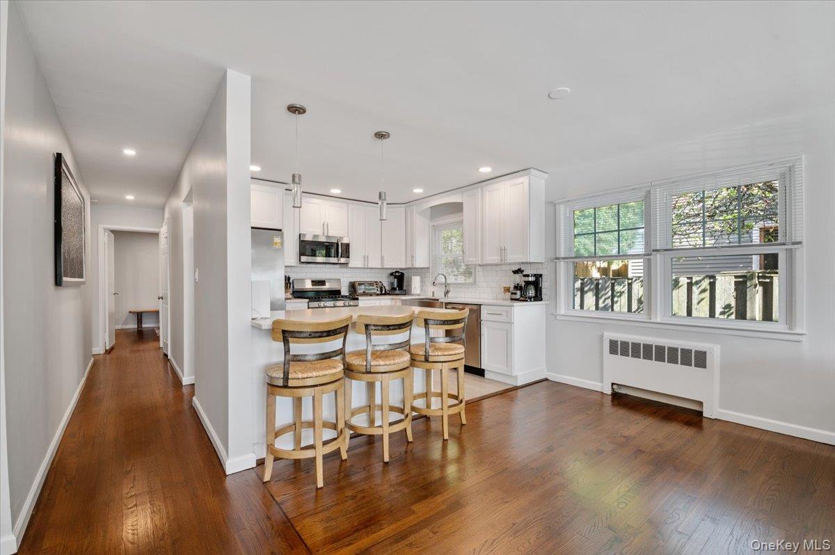 Long Beach, New York 11561, United States, 4 Bedrooms Bedrooms, ,3 BathroomsBathrooms,Residential,Active,197808