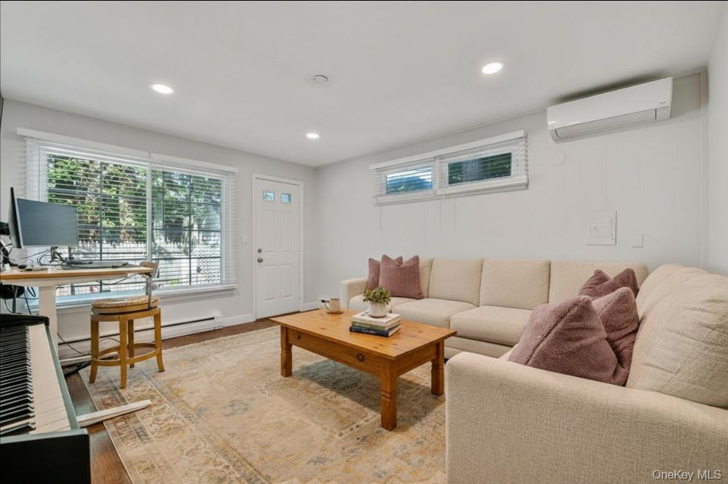 Long Beach, New York 11561, United States, 4 Bedrooms Bedrooms, ,3 BathroomsBathrooms,Residential,Active,197808