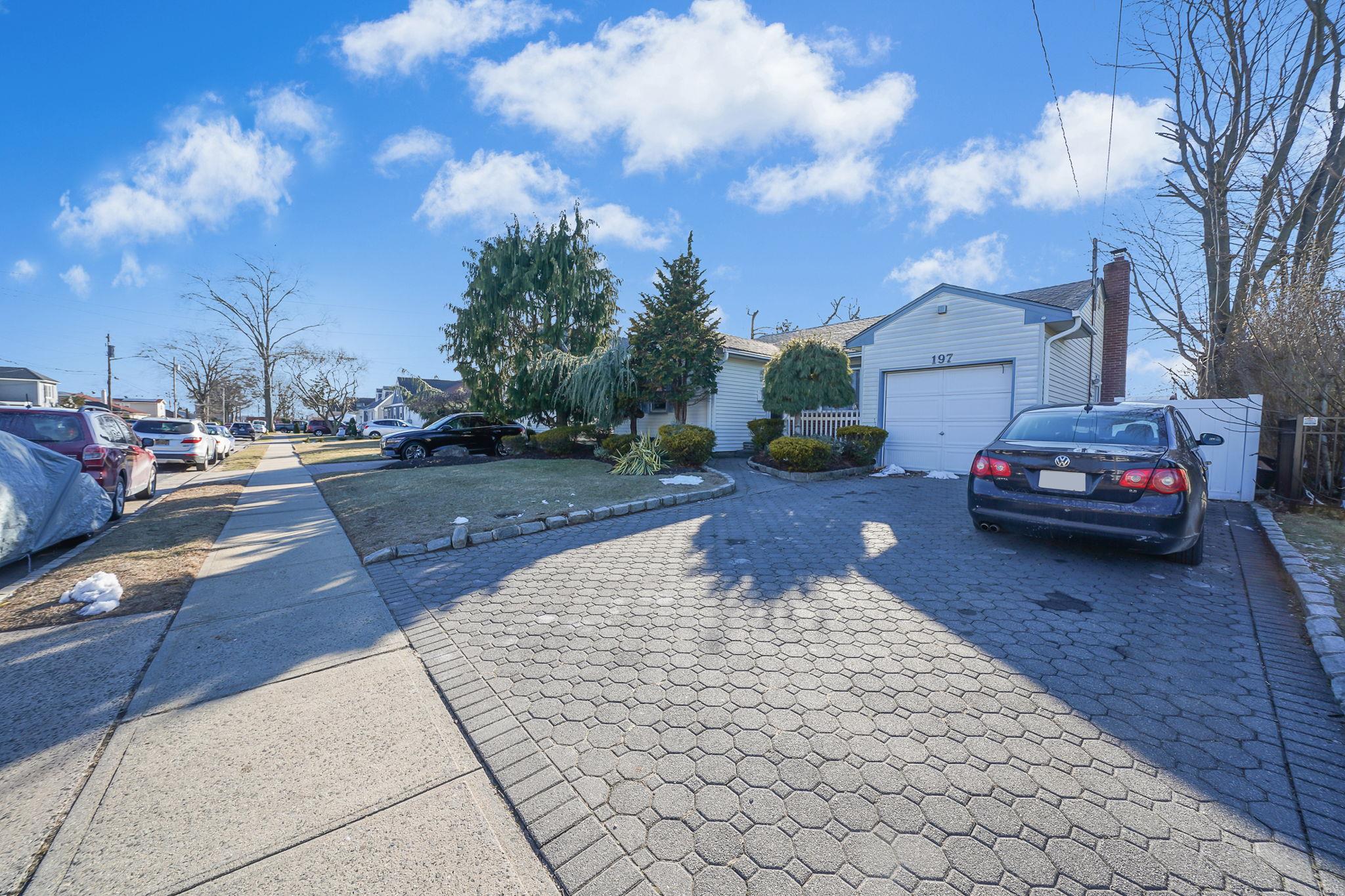 197 Rushmore Street, Westbury, New York image 6