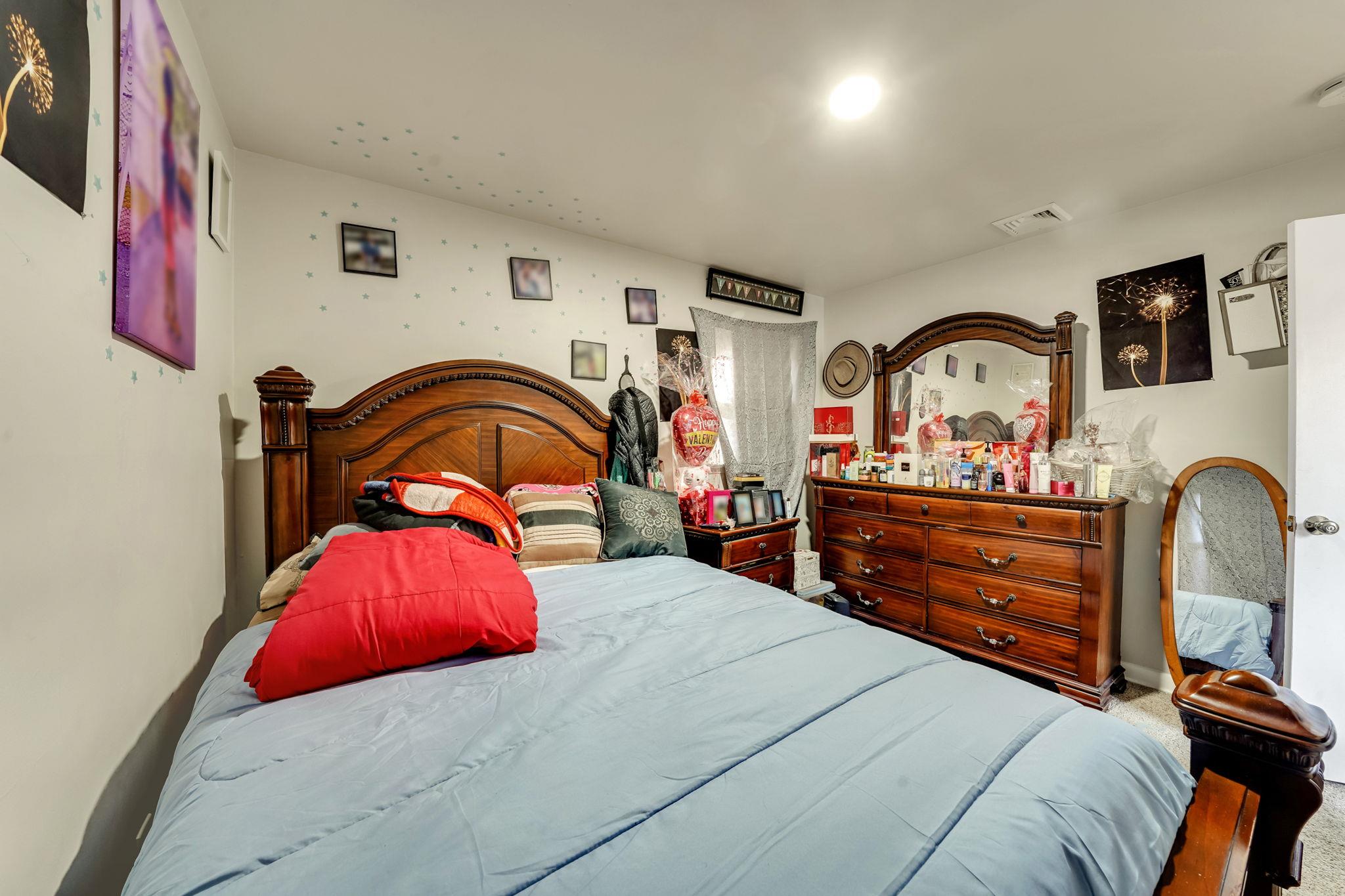 197 Rushmore Street, Westbury, New York image 25