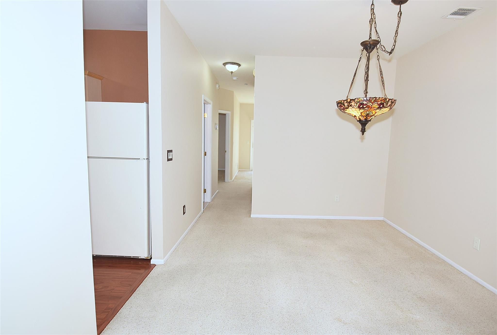 603 Narragansett Villas Dr Dr, Lindenhurst, New York image 11