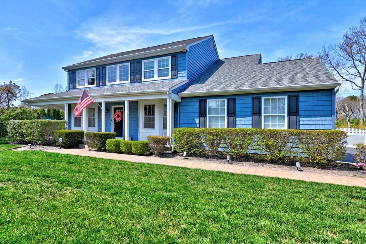 50 Ridgefield Drive, Shoreham, New York image 1