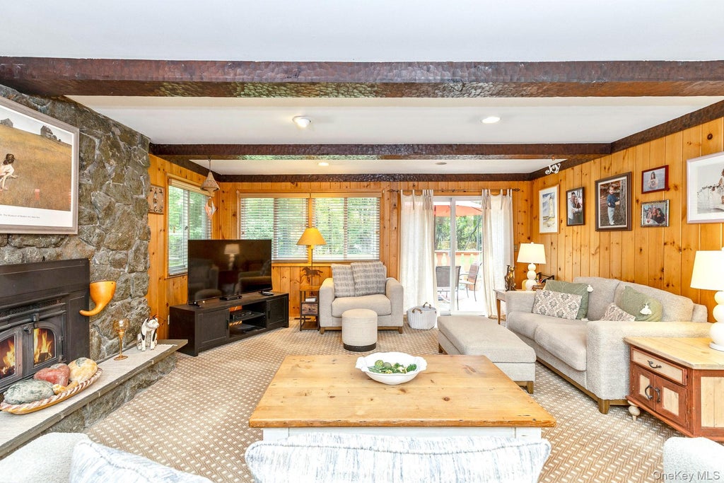 Photo of 1 Valleywood Court W, Head Of The Harbor, NY 11780 (MLS # 1040036)