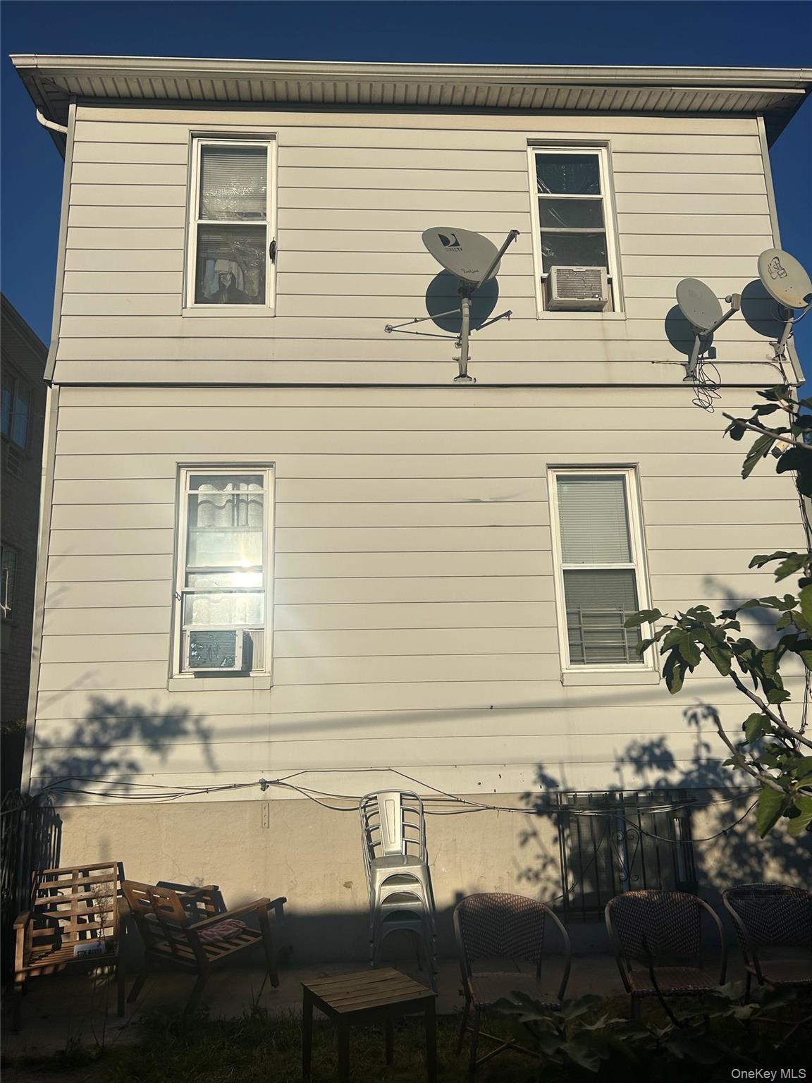 1711 Fowler Avenue