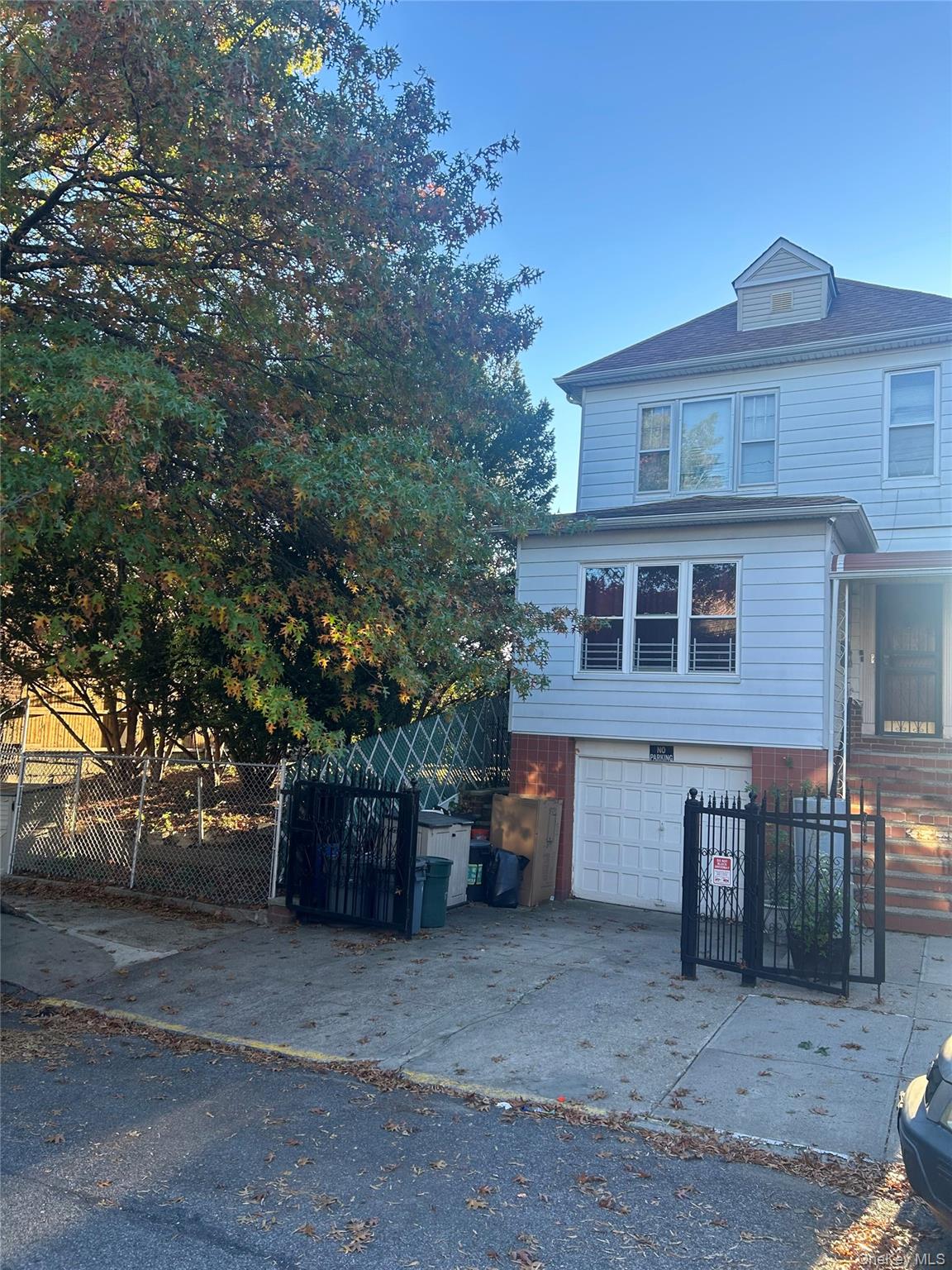 1711 Fowler Avenue