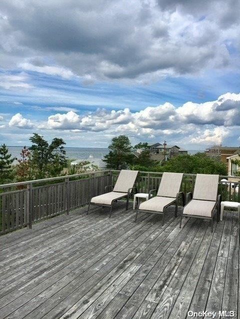 Homes For Rent - 320 Frigate Rdw<br/> Ocean Beach, NY 11770
