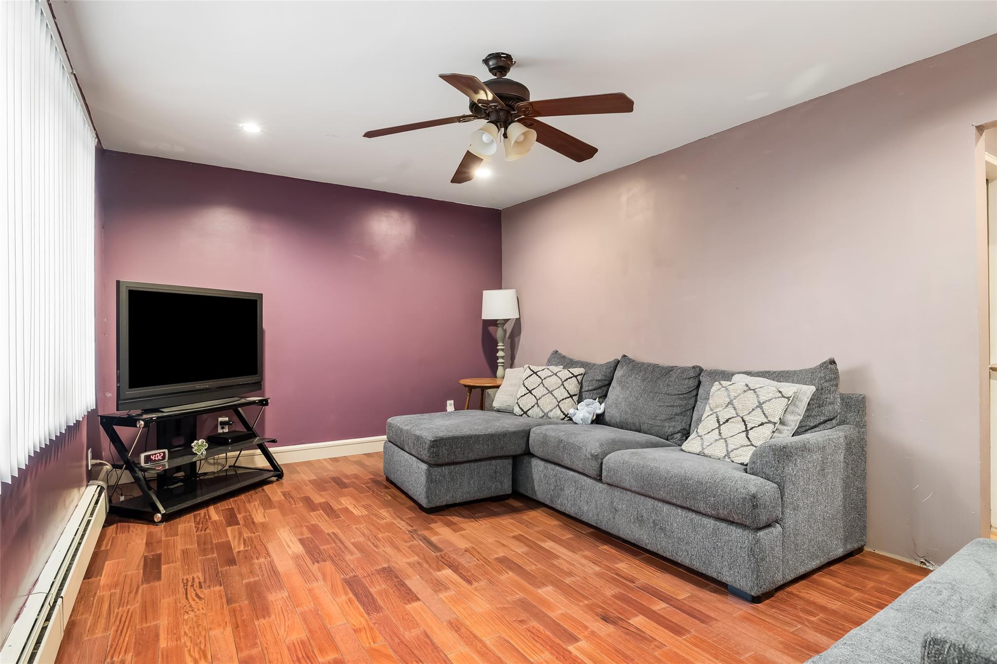 484 N Fulton Avenue, Lindenhurst, New York image 2