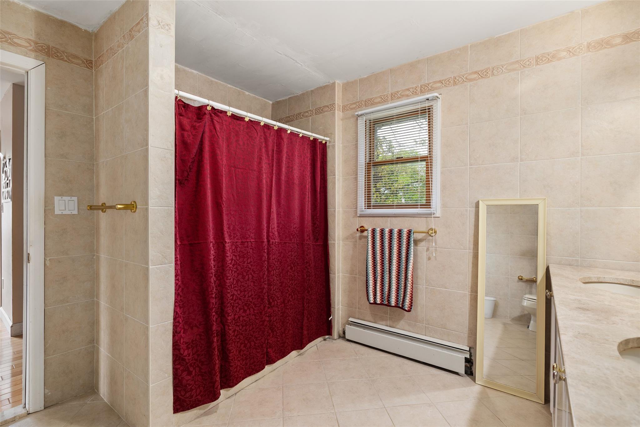484 N Fulton Avenue, Lindenhurst, New York image 15
