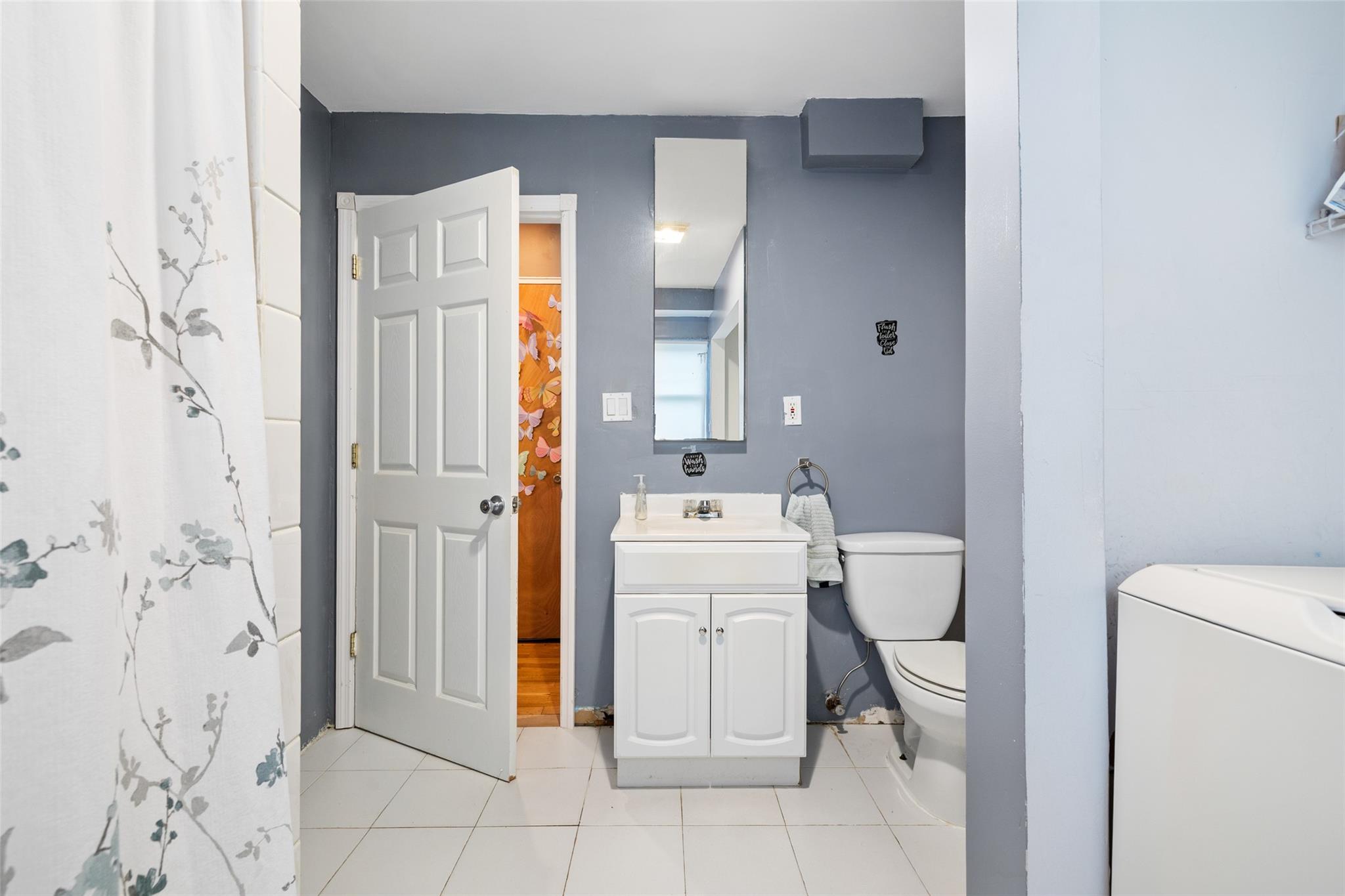 484 N Fulton Avenue, Lindenhurst, New York image 10