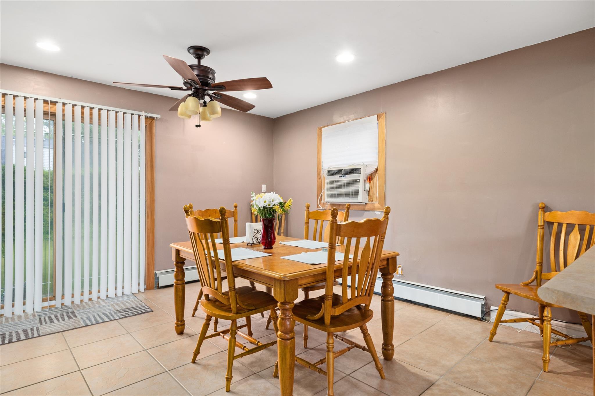 484 N Fulton Avenue, Lindenhurst, New York image 5