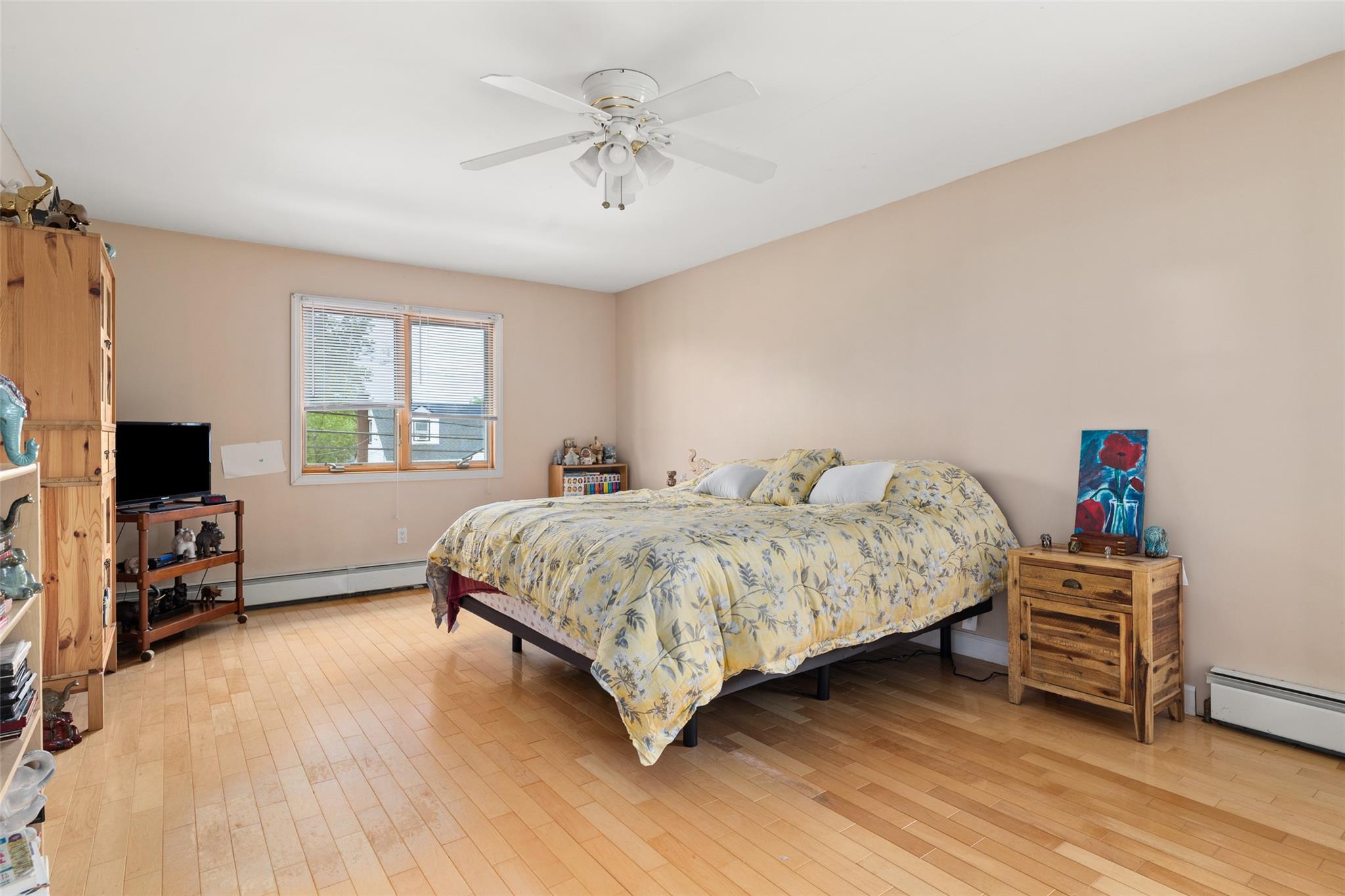 484 N Fulton Avenue, Lindenhurst, New York image 12