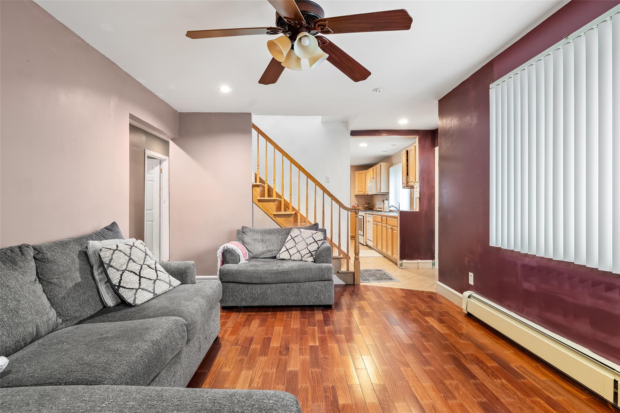484 N Fulton Avenue, Lindenhurst, New York image 3