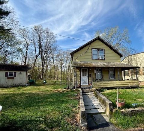 15 Grove Street Walden NY 12586