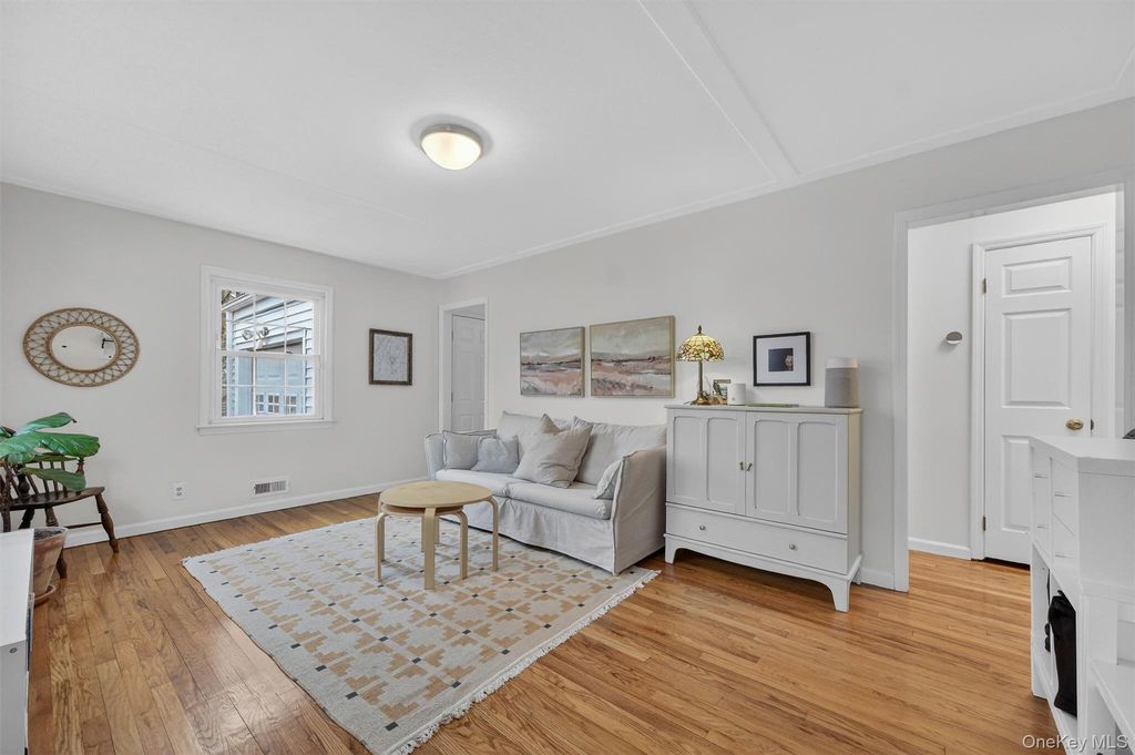 Photo of 114 Chestnut Drive, New Windsor, NY 12553 (MLS # 969678)