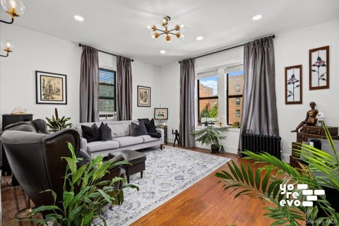 Homes For Sale - 83-84 116th Street #4A<br/> Richmond Hill, NY 11418