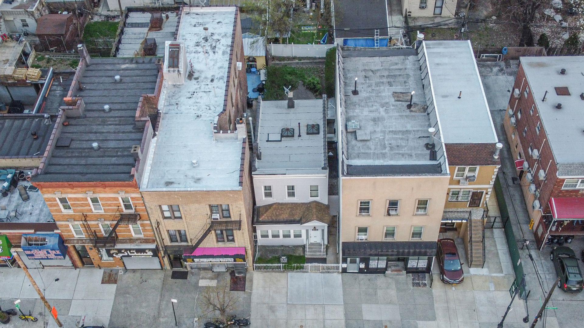 868 Morris Park Avenue, Bronx, New York image 25
