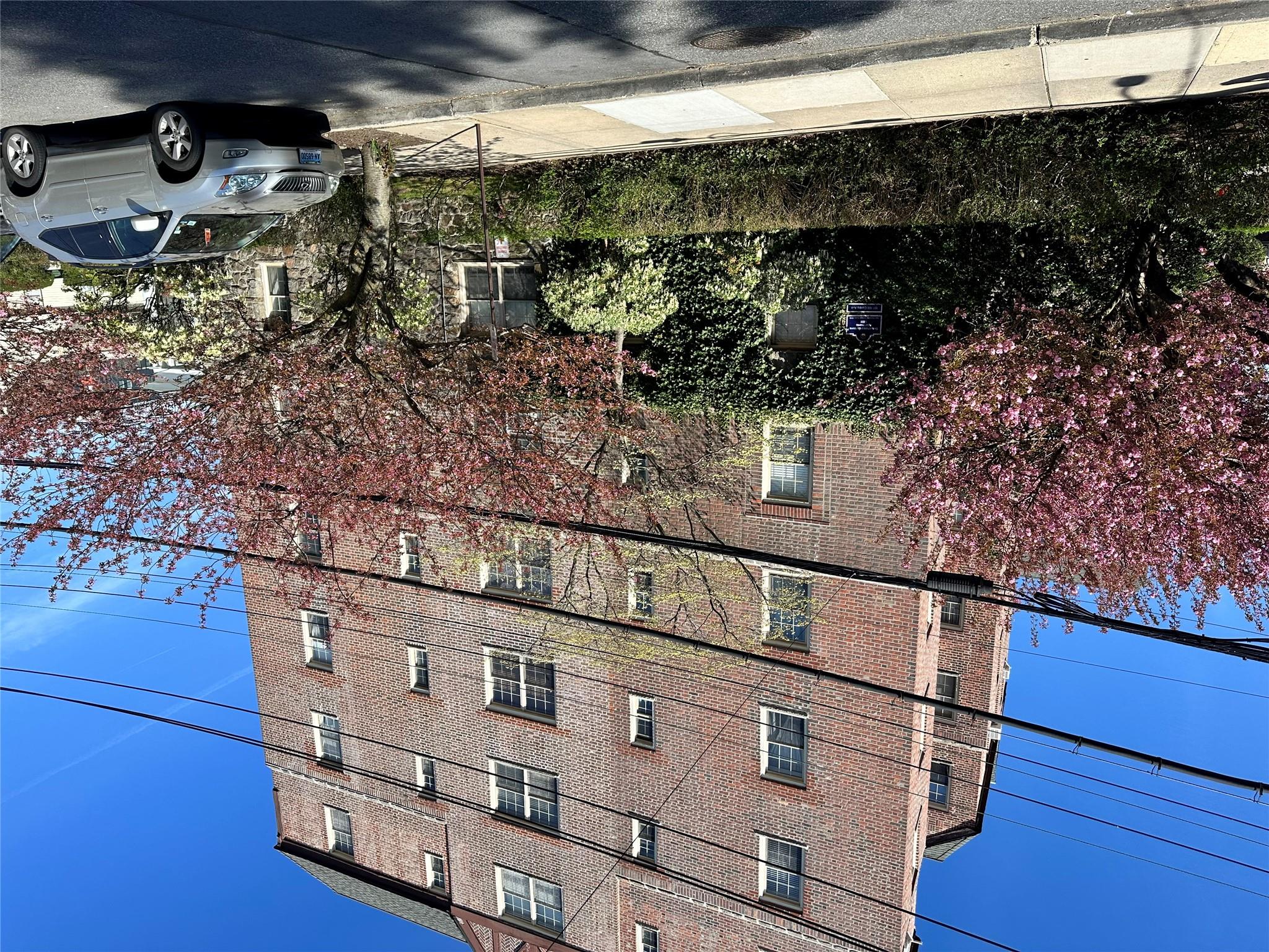 Centre Avenue 4H, New Rochelle, New York - 1 Bedrooms  
1 Bathrooms  
4 Rooms - 