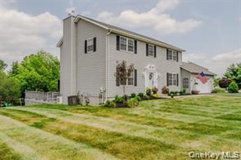 Photo of 7 Valley Court, Call Listing Agent, NY 10921 (MLS # 928970) Photo of 7 Valley Court, Call Listing Agent, NY 10921 (MLS # 928970)