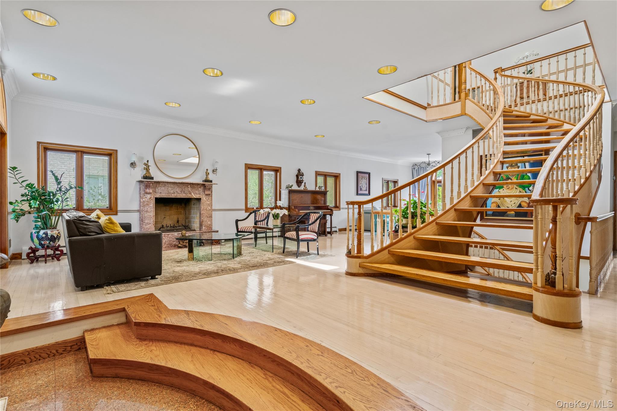 New York, New York 11357, United States, 6 Bedrooms Bedrooms, ,7 BathroomsBathrooms,Residential,Active,8232