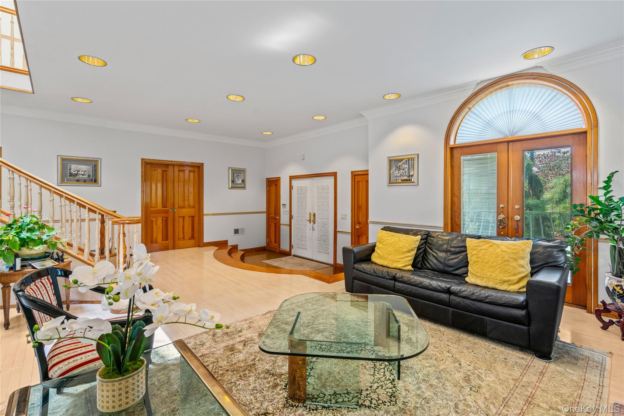 New York, New York 11357, United States, 6 Bedrooms Bedrooms, ,7 BathroomsBathrooms,Residential,Active,8232