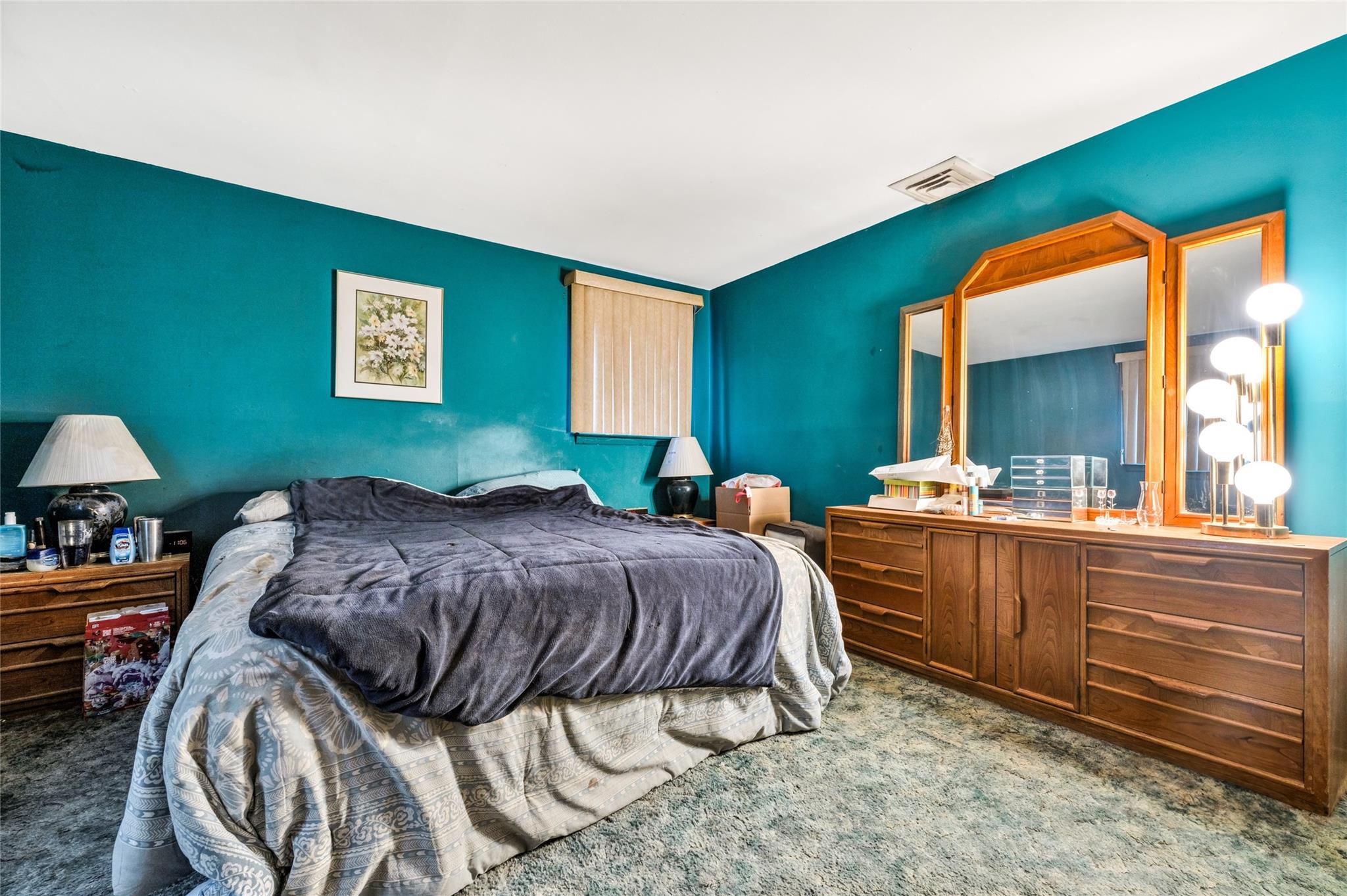 300 W 21st Street, Deer Park, New York image 16