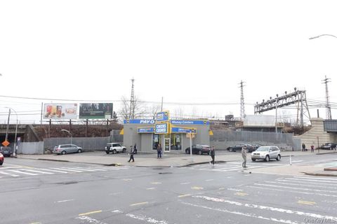 68-12 Queens Boulevard Woodside NY 11377