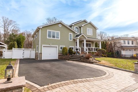 159 East Drive Massapequa NY 11758