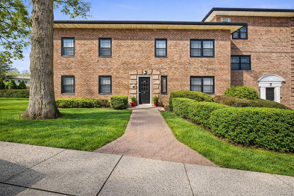 Photo of 9 Manchester Road #2R, Eastchester, NY 10709 (MLS # 997089)