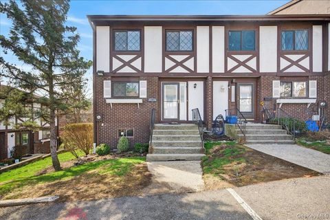 83 Buckingham Court Pomona NY 10970