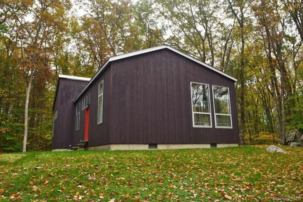 Photo of 30 Old East Road, Wallkill, NY 12589 (MLS # 1040895)