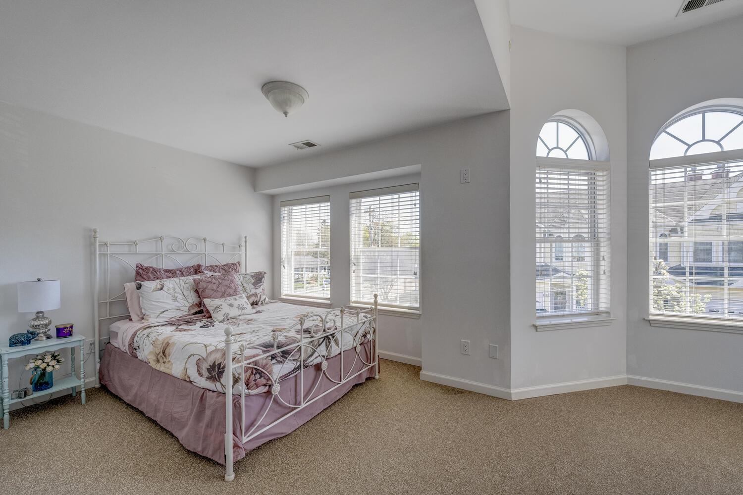 102 Emily Drive, Patchogue, New York image 16