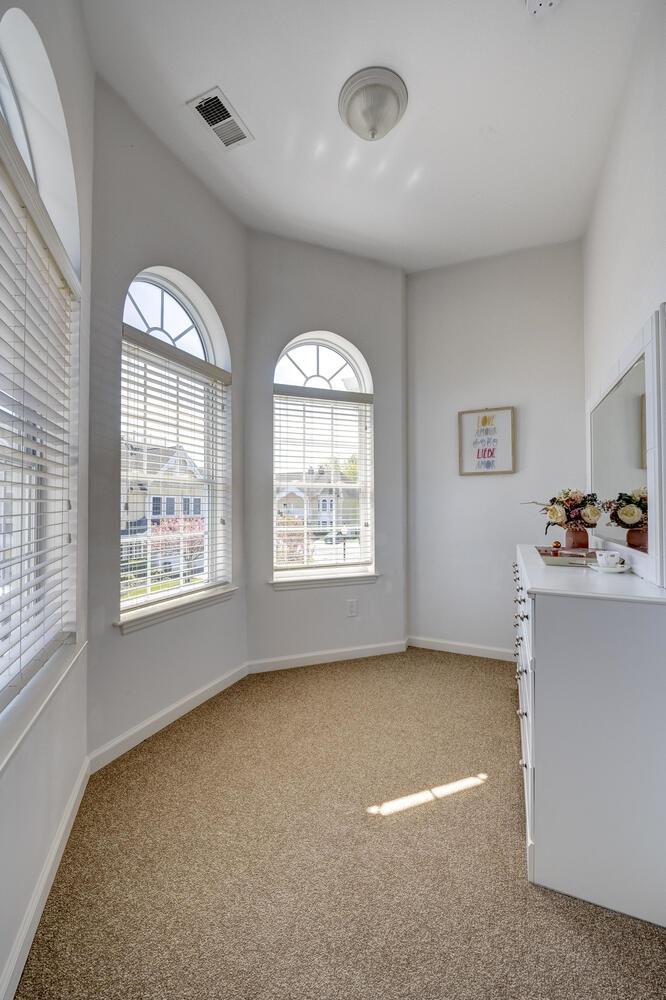 102 Emily Drive, Patchogue, New York image 18