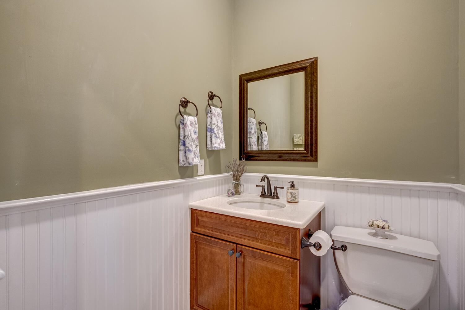 102 Emily Drive, Patchogue, New York image 10