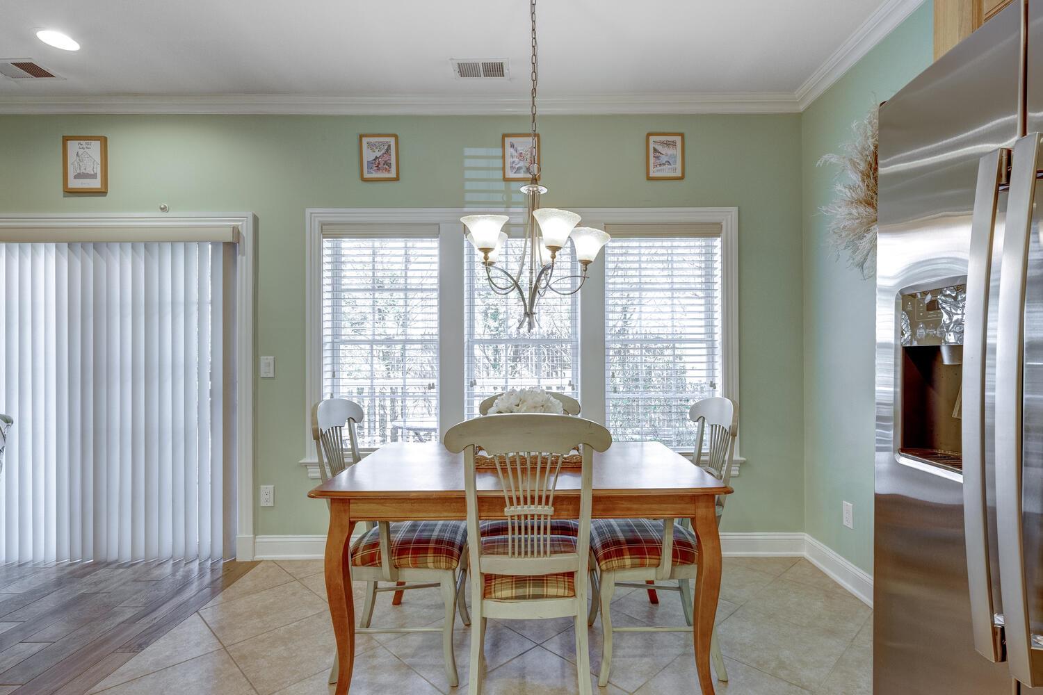 102 Emily Drive, Patchogue, New York image 9