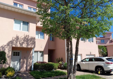 Condo For Sale - 57 Harbour Court<br/> Staten Island, NY 10308