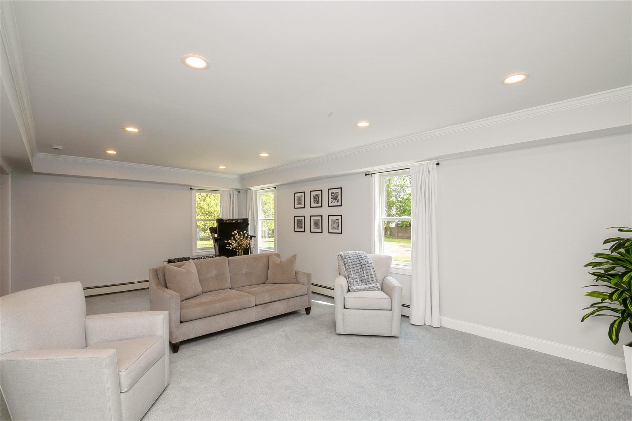 348 Indian Head Road, Commack, New York image 18