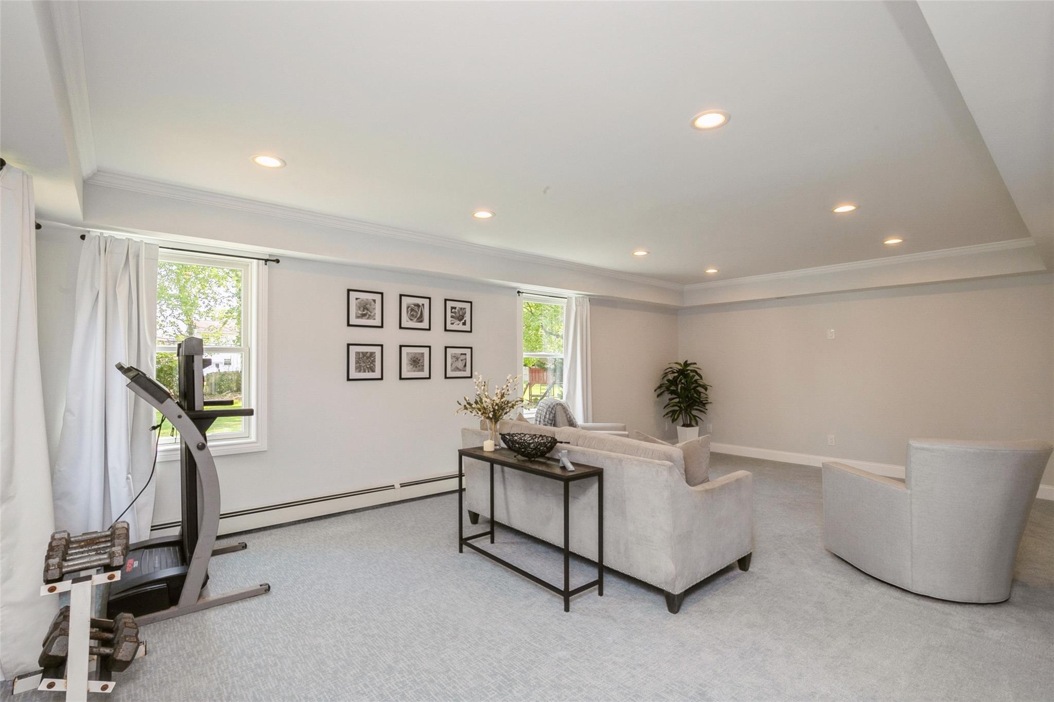 348 Indian Head Road, Commack, New York image 16
