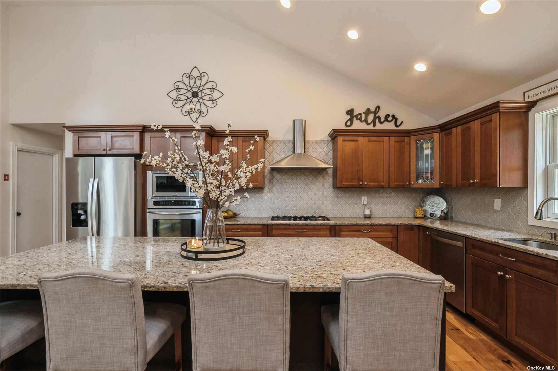 348 Indian Head Road, Commack, New York image 8