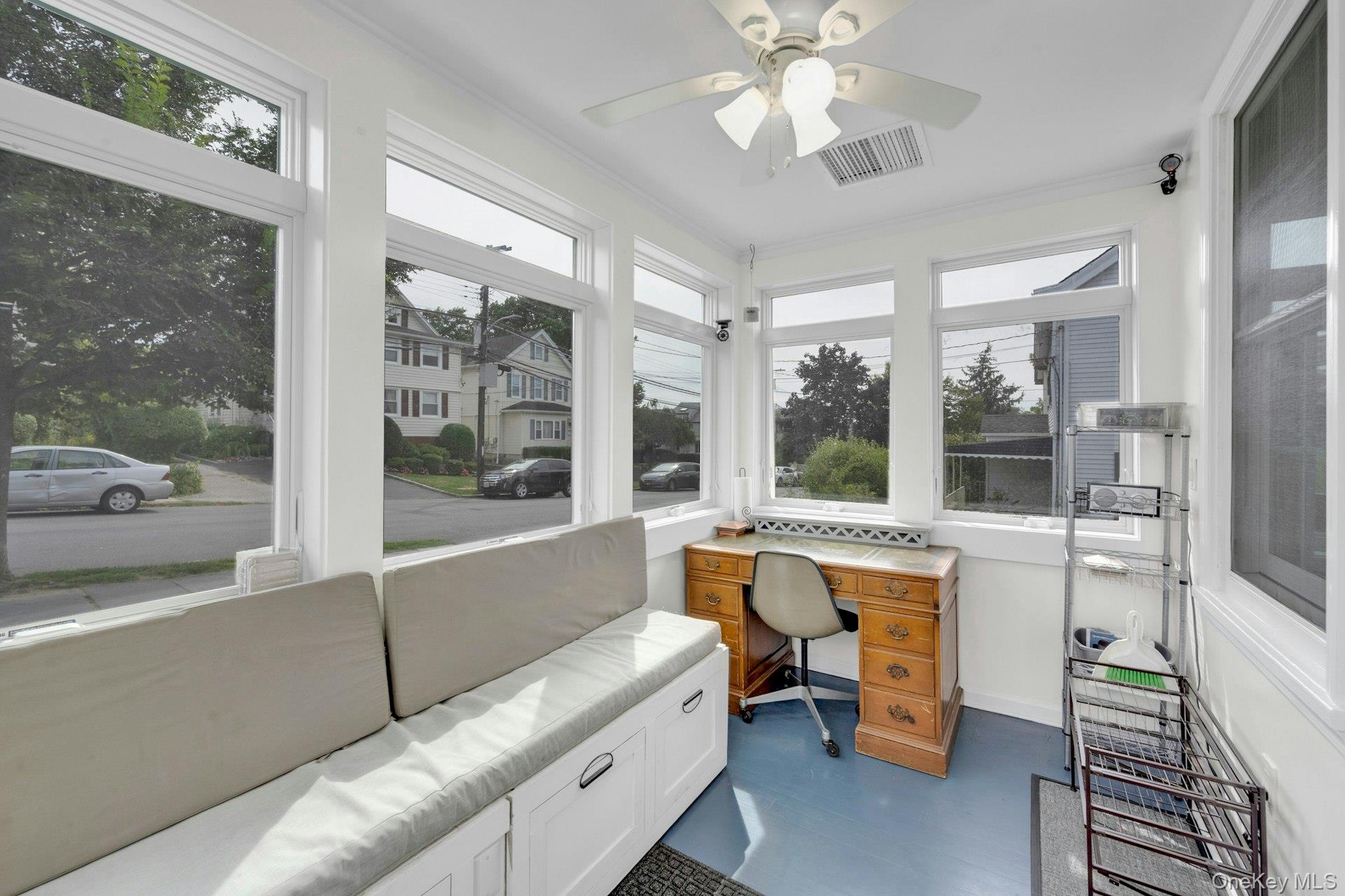 Mamaroneck, New York 10543, United States, 3 Bedrooms Bedrooms, ,3 BathroomsBathrooms,Residential,Active,210939