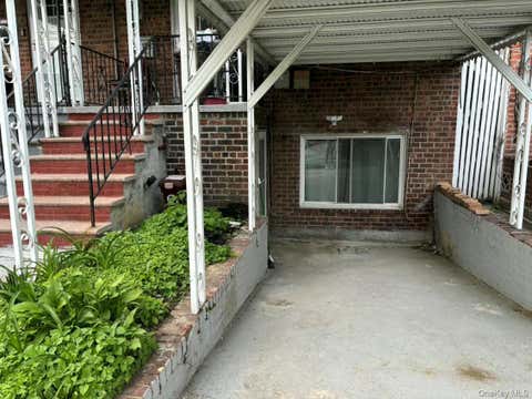 Apartment For Rent - 1031 E 241st Street<br/> Bronx, NY 10466