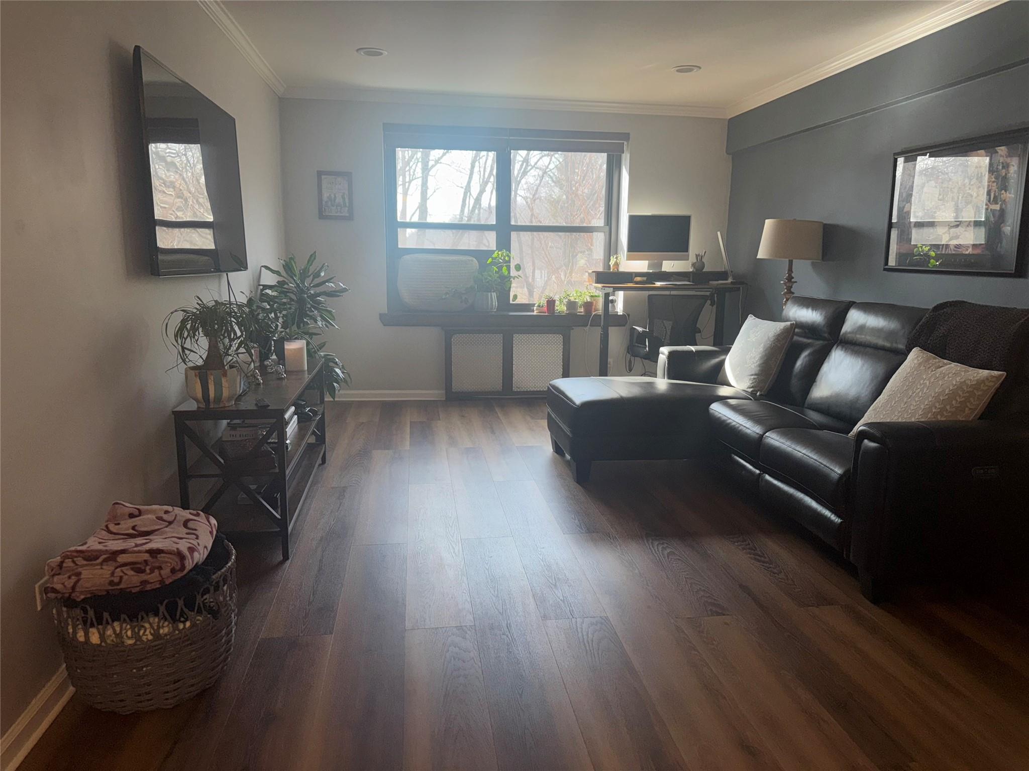 73-11 210th Street #1O, New York, New York image 3