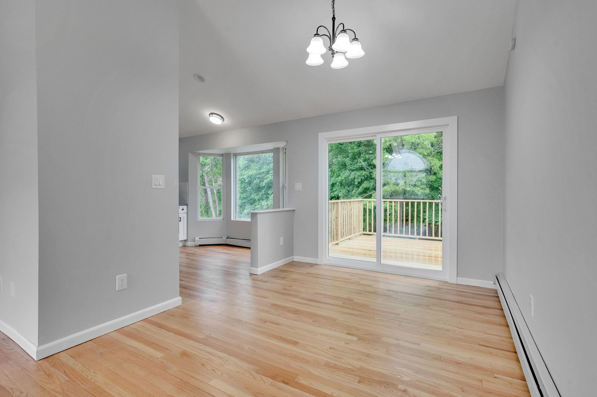 18-1 Locust Drive, Bay Shore, New York image 9