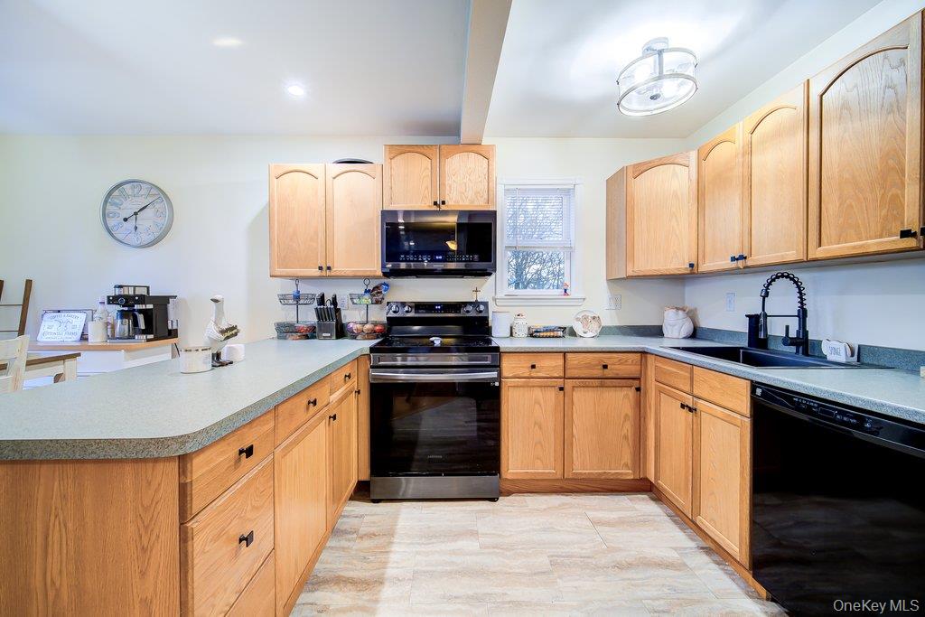 32 Nightingale Trail W