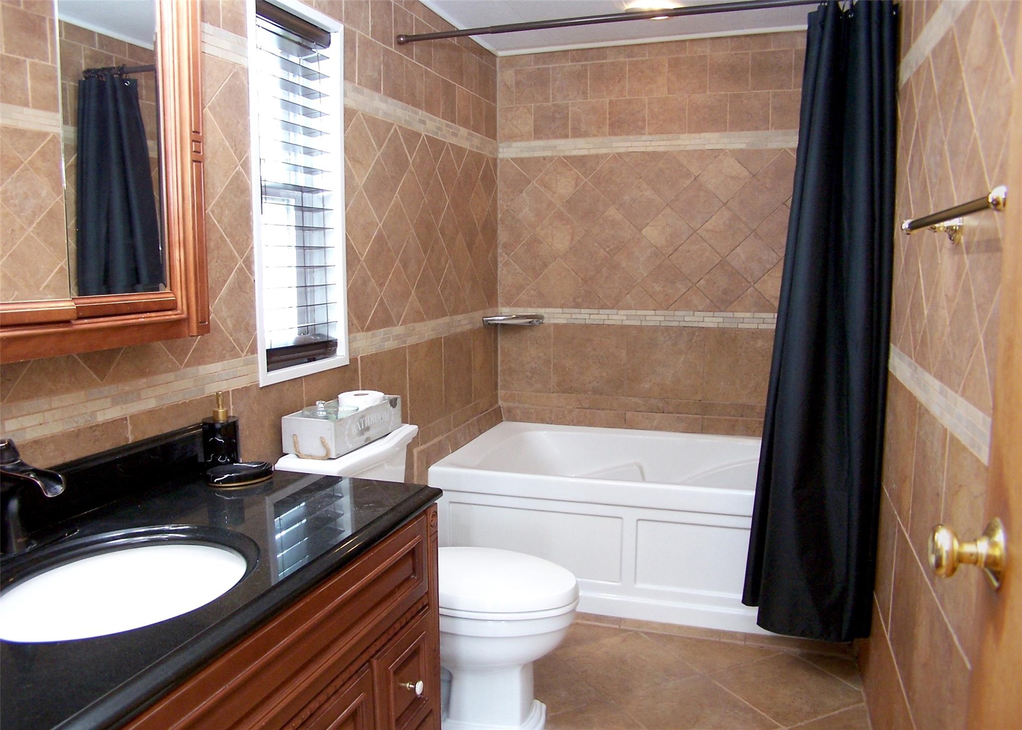 15 Avenue B, Holbrook, New York image 10