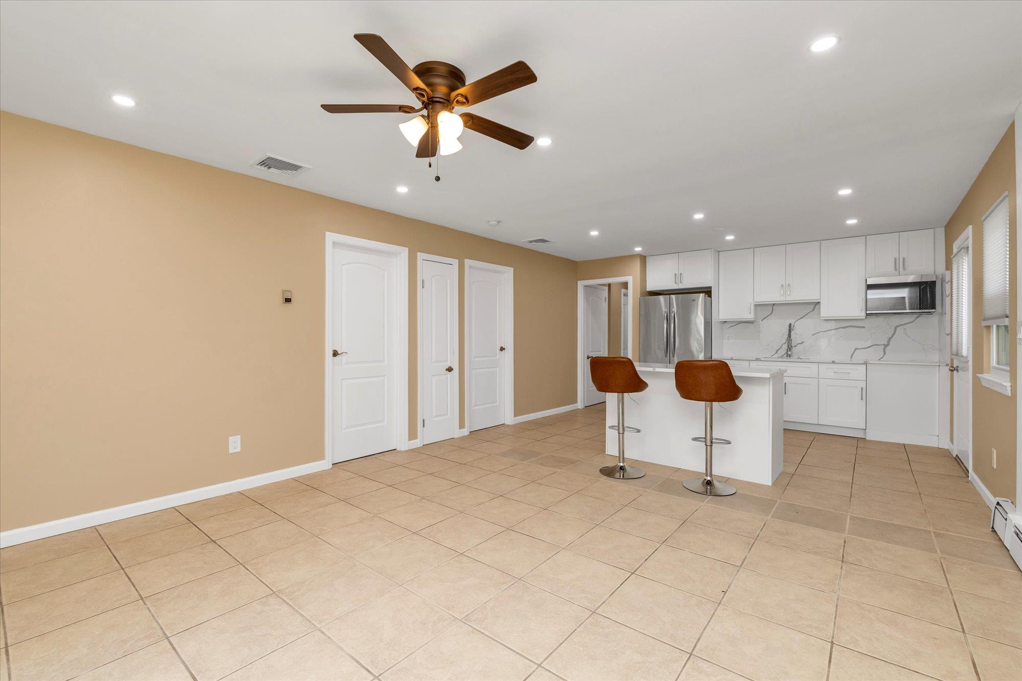 69 Woodward Street, Roslyn Heights, New York image 29