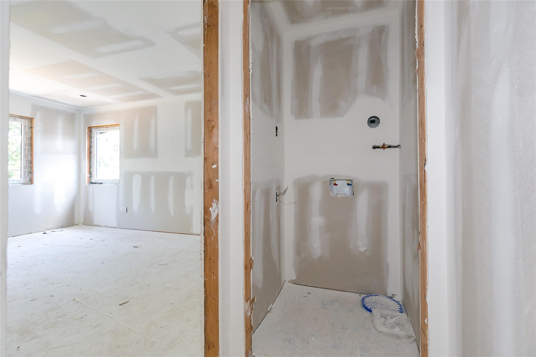 West Babylon, New York 11704, United States, 6 Bedrooms Bedrooms, ,5 BathroomsBathrooms,Residential,Active,15800