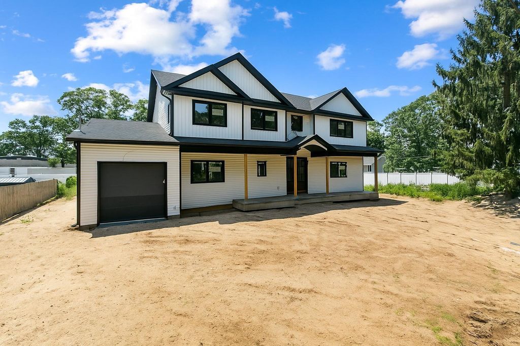 Photo of 825 Weber Avenue, West Babylon, NY 11704 (MLS # 815479)