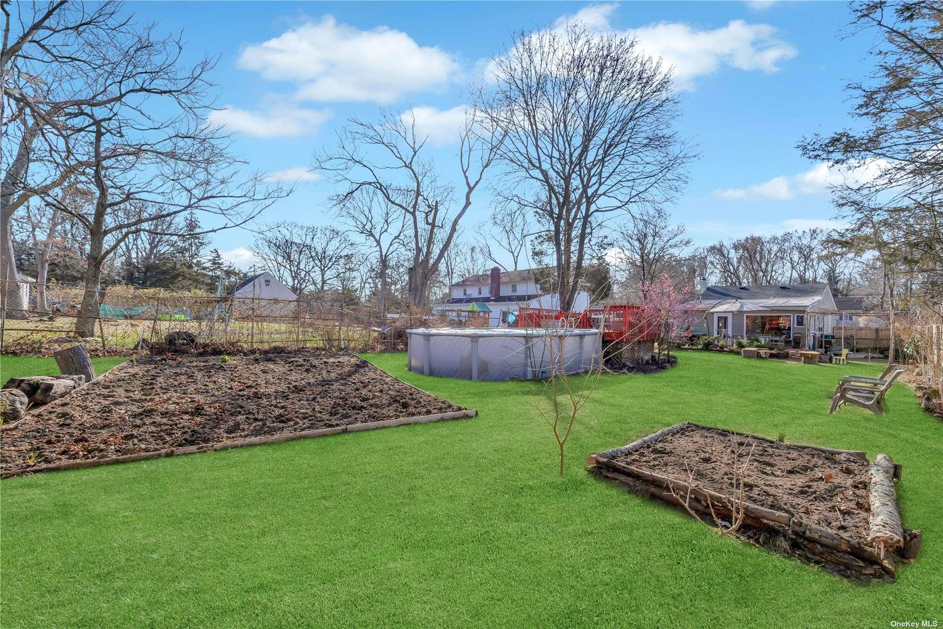 55 Inwood Avenue, Selden, New York image 29