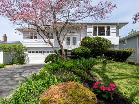 22 Heathcote Drive, Albertson, NY 11507 - MLS#: 855258